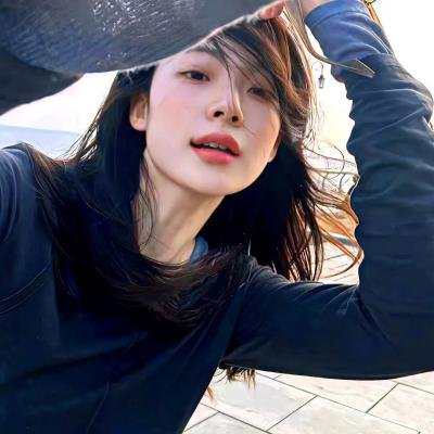 独家爆料：明星离婚传闻官宣恋情引爆服务器，评论区彻底沦陷，72小时